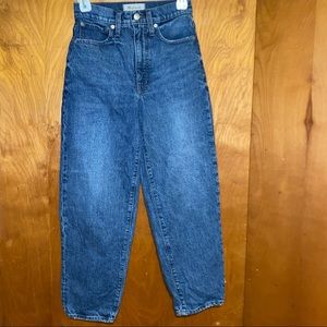 𝅺Madewell Balloon jeans size 23 style na929